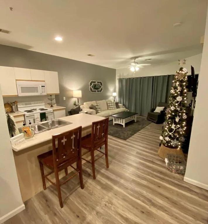 Sunago Suites Μπράνσον Εξωτερικό φωτογραφία